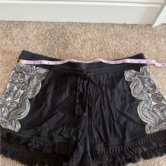 Mossimo Supply Co. Boho Black Embroidered Tassel Shorts Size XL - Picture 5 of 7